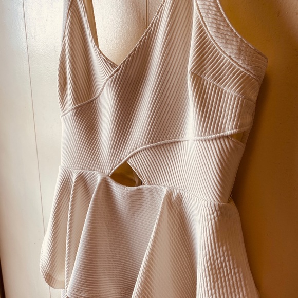 Cute stylish dress 👗 - Picture 5 of 10